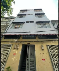 Chính chủ bán nhà hẻm xe hơi - ngay Đại học Hutec