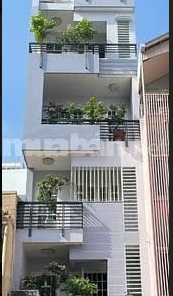 Chính chủ bán nhà mặt tiền Nguyễn Thiện Thuật, Phường 2, Quận 3