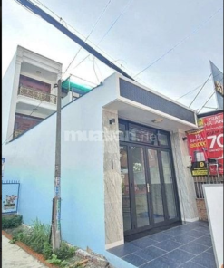 Bán nhà mặt tiền đường Trần Văn Mười, Hóc Môn, 2 lầu, sổ hồng riêng